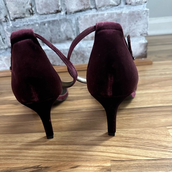 NWOT Velvet Bandolino heels size 10 M - Picture 3 of 8